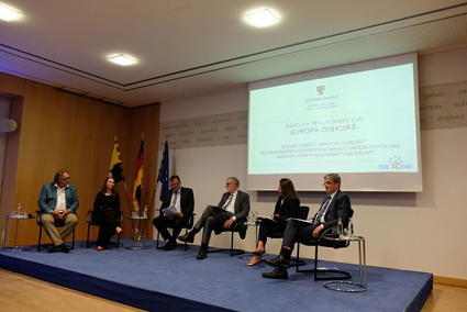 Diskussionsrunde "Wie viel Einheit braucht Europa?" am 8. Mai 2018 in der Landesvertretung in Berlin.