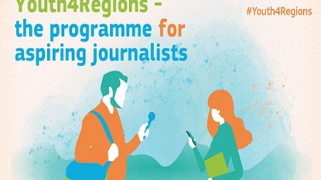Das Bild zweigt zwei Journalisten und den Slogan "Youth4regions - the programme for aspiring journalists".
